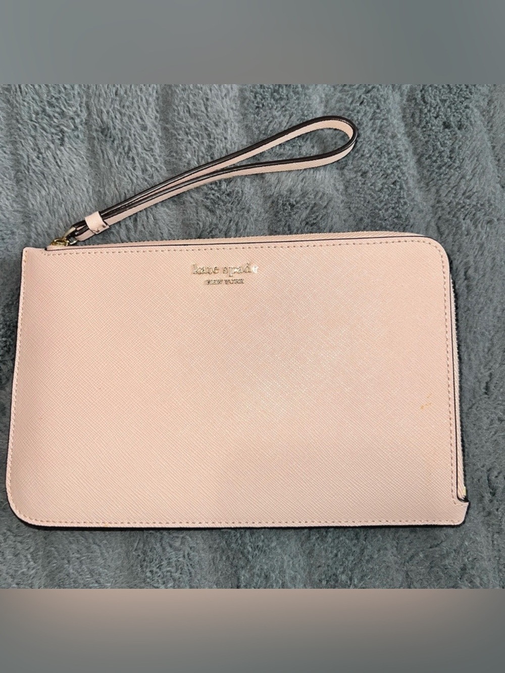 NWOT Medium L-Zip Kate Spade Wristlet Light Pink